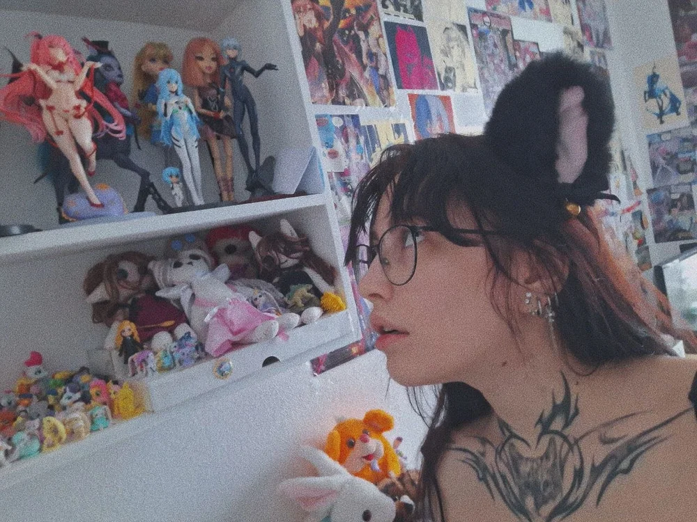 AmeliaEyes offline chatrum