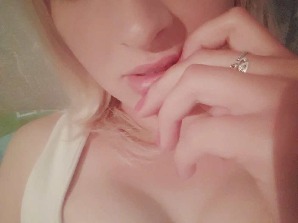 MilankaLight's Offline XXX Chat