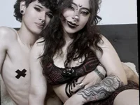 Moonandzukko's webcam live show