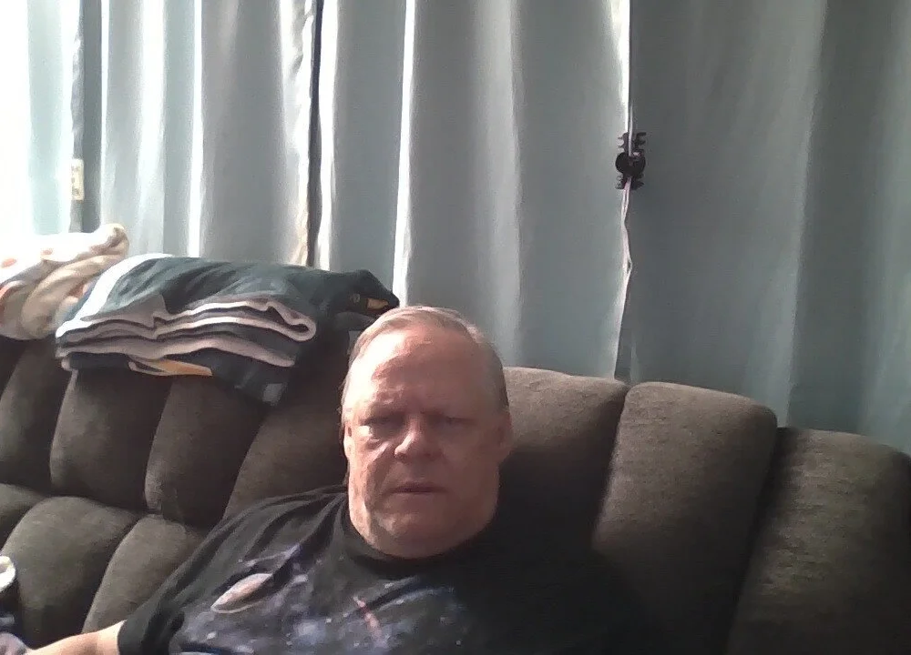 UpstairsMinion offline chatrum