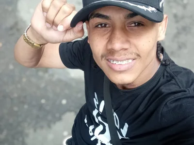 the_curlyhot profile