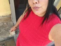 Esatani live cam model