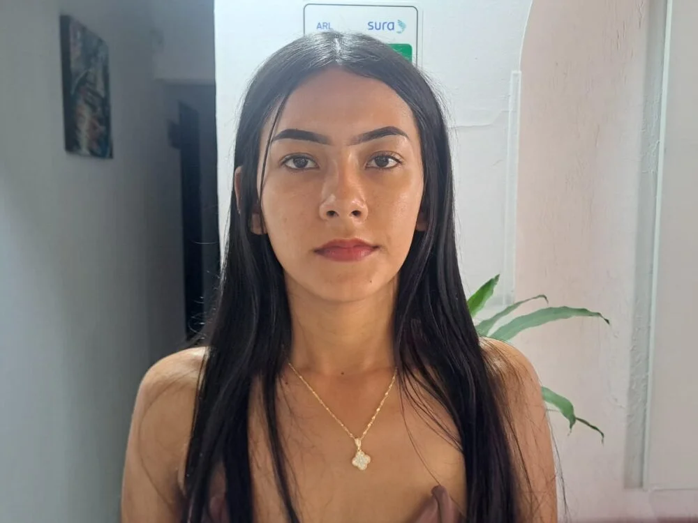 noa-camila's Offline XXX Chat