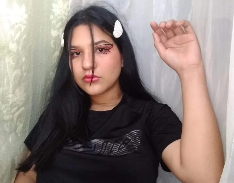 Kat_Mathew's Offline XXX Chat