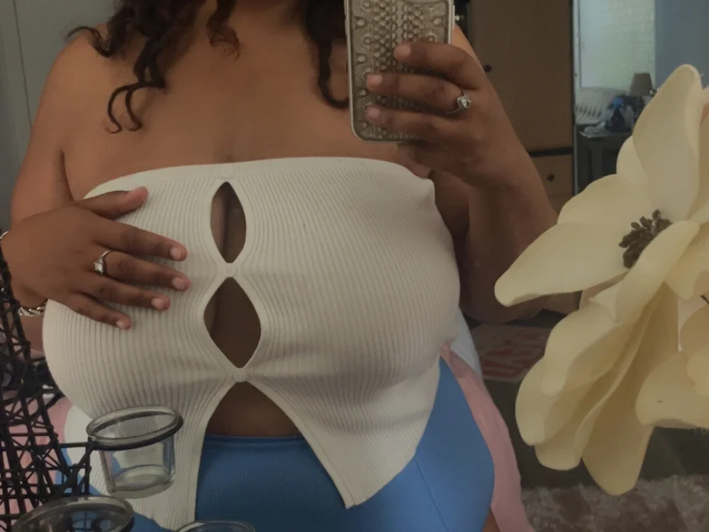 jlorraine94's Offline XXX Chat