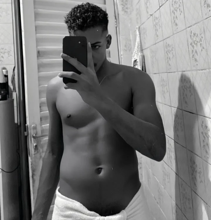 ห้องแชทออฟไลน์ของ HotBrazilErik