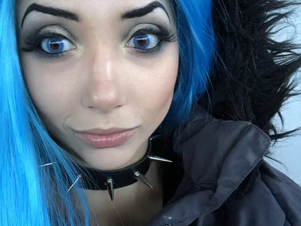 InkedJinx's Offline Chat Room