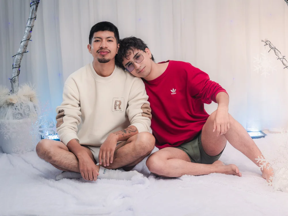 AxelAndJeremy's Offline XXX Chat