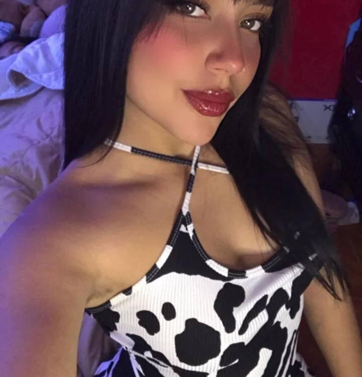 Iris_Russel offline chatrum
