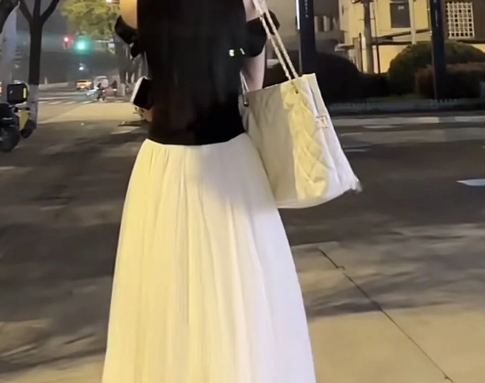 LY_26 Chat XXX offline