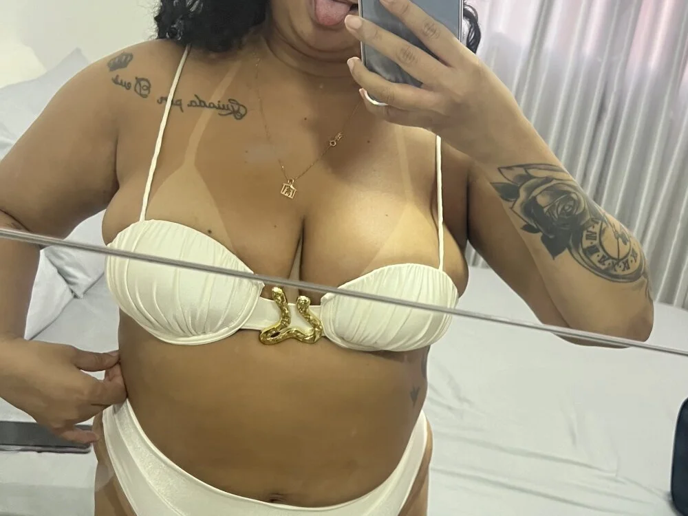 pimentinhavt Adlı Modelin Çevrimdışı XXX Sohbeti