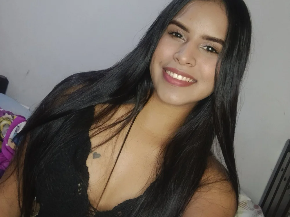 Mia-22 Chat XXX offline