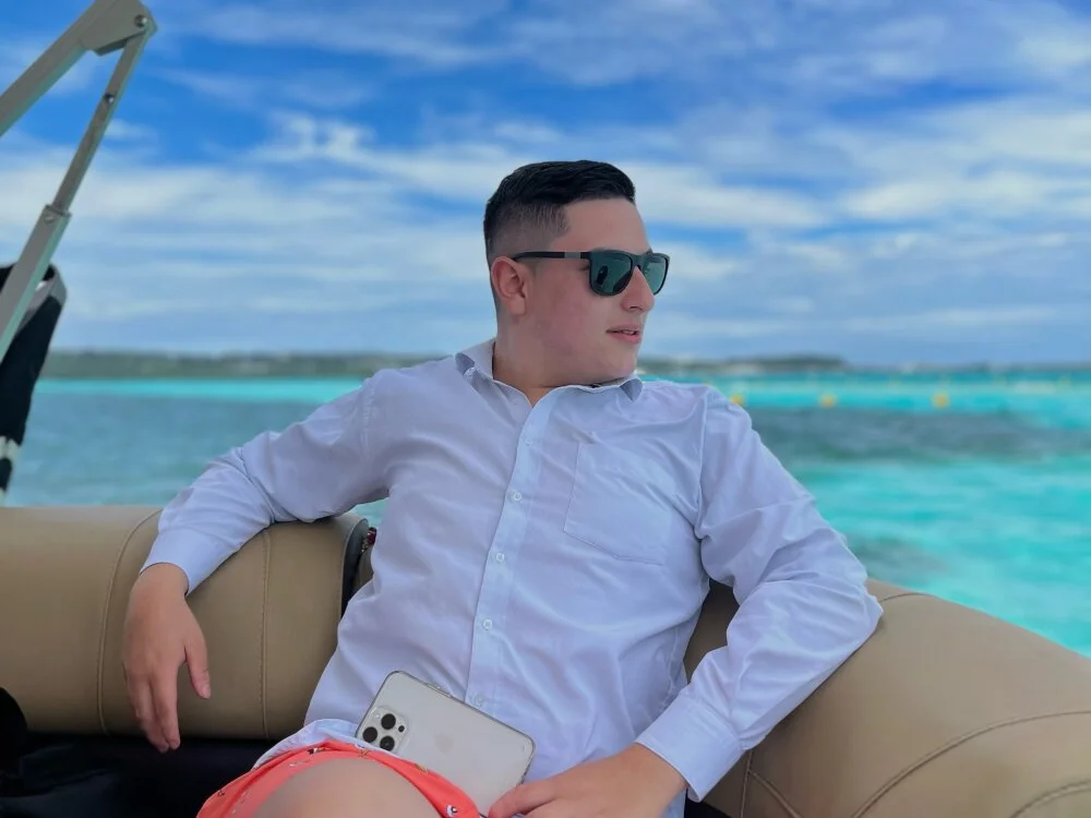 Agustindelarosa_ 离线XXX聊天