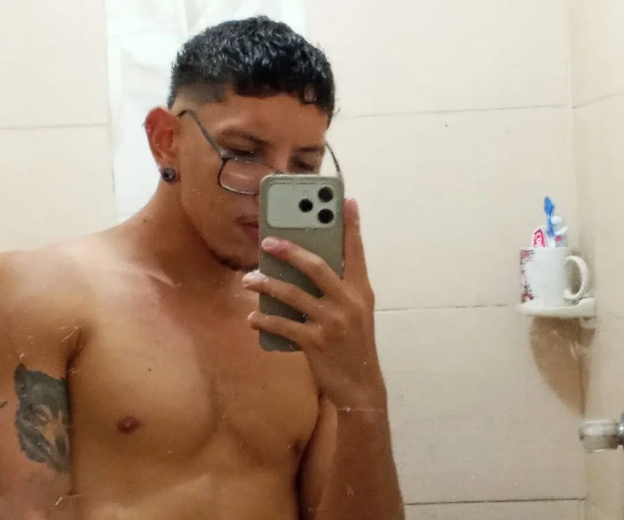 แชท XXX ออฟไลน์ของ Maxandaimy