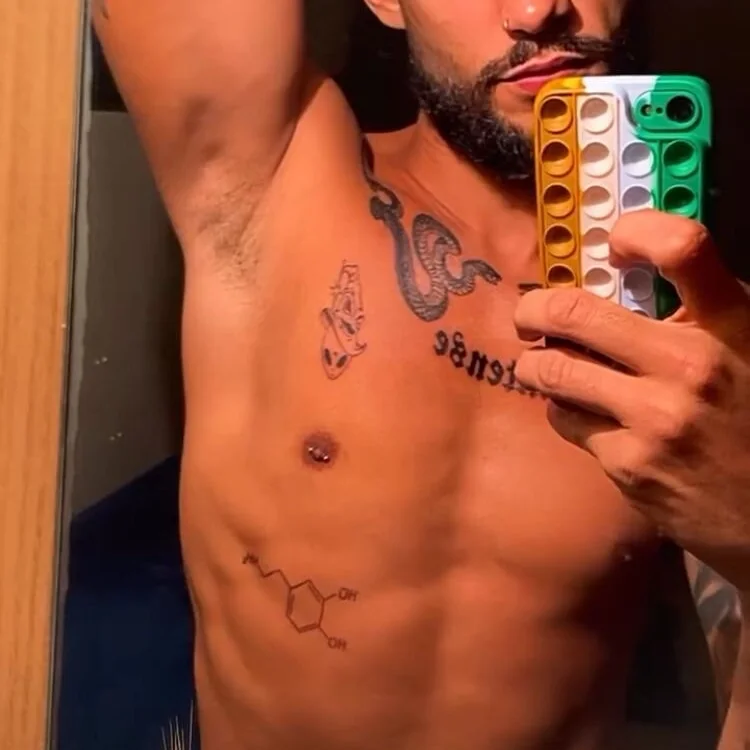 ebonygoddess_servant91 অফলাইন XXX চ্যাট