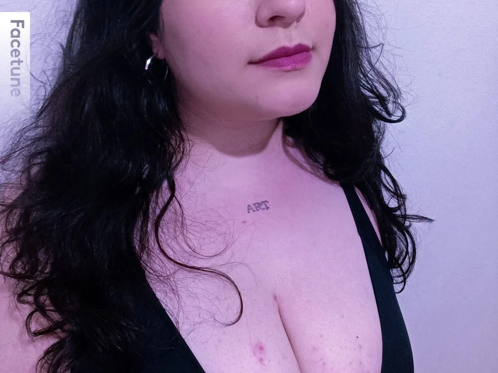 แชท XXX ออฟไลน์ของ chubbykittys2