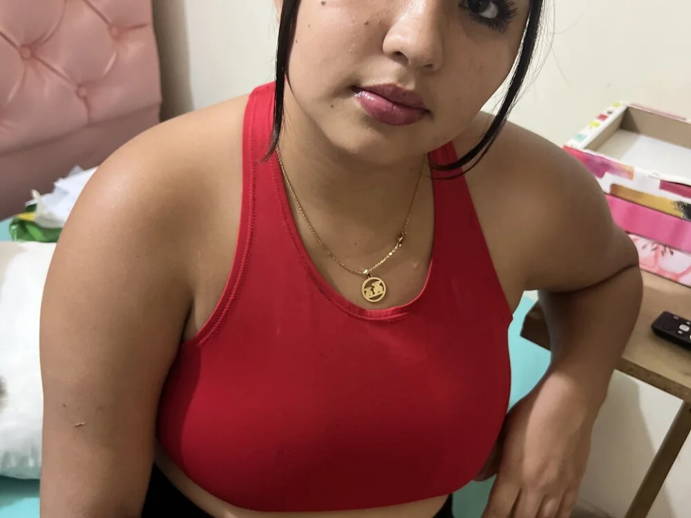 Mariam_lov Offline XXX-chat