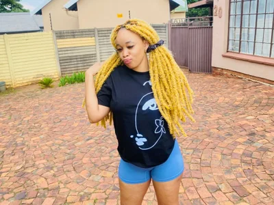 Nisha_102 離線 XXX 聊天