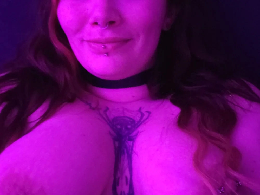 LeelaFox6's Offline XXX Chat