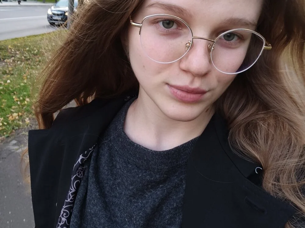 -MimmiLissa- Offline XXX-Chat