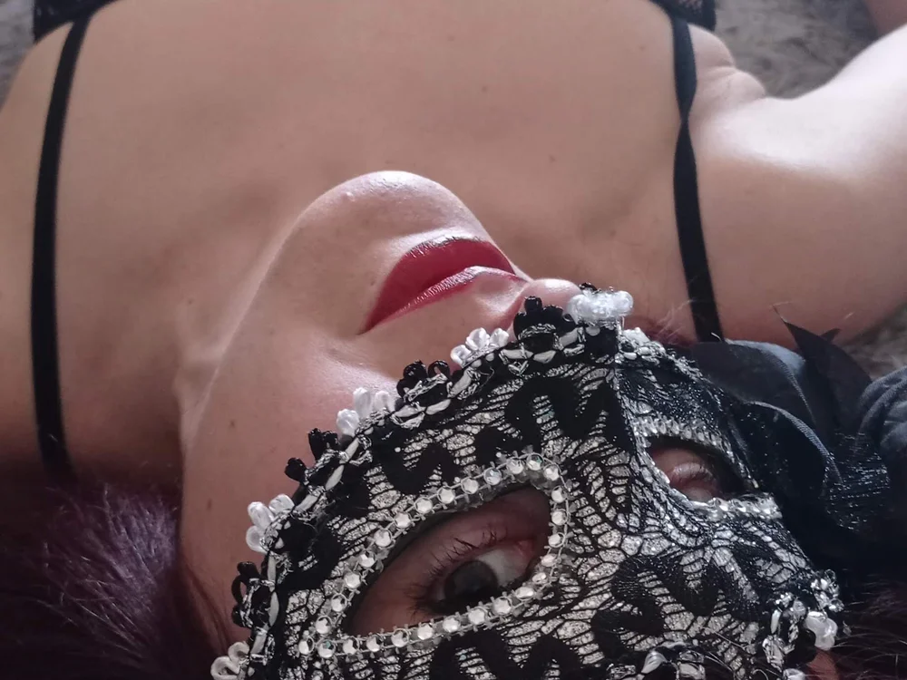 thegamesofmaya's Offline XXX Chat