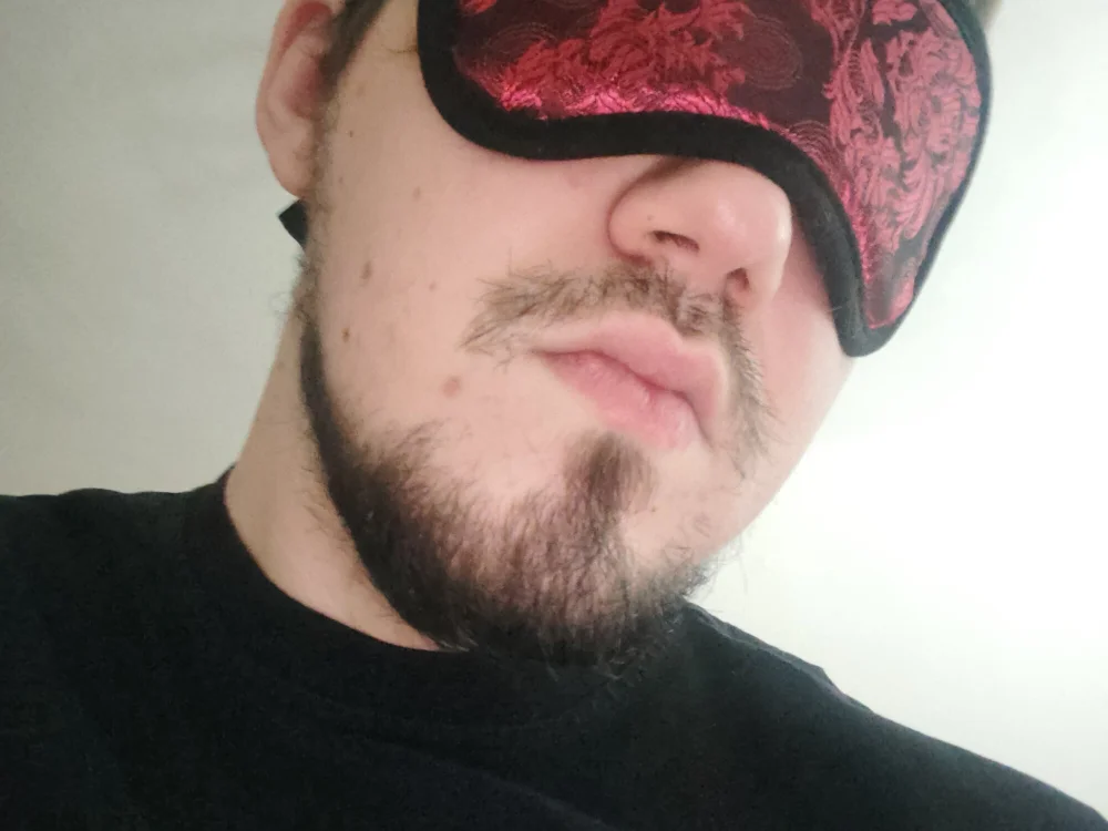 thomasstwink's Offline Chat Room