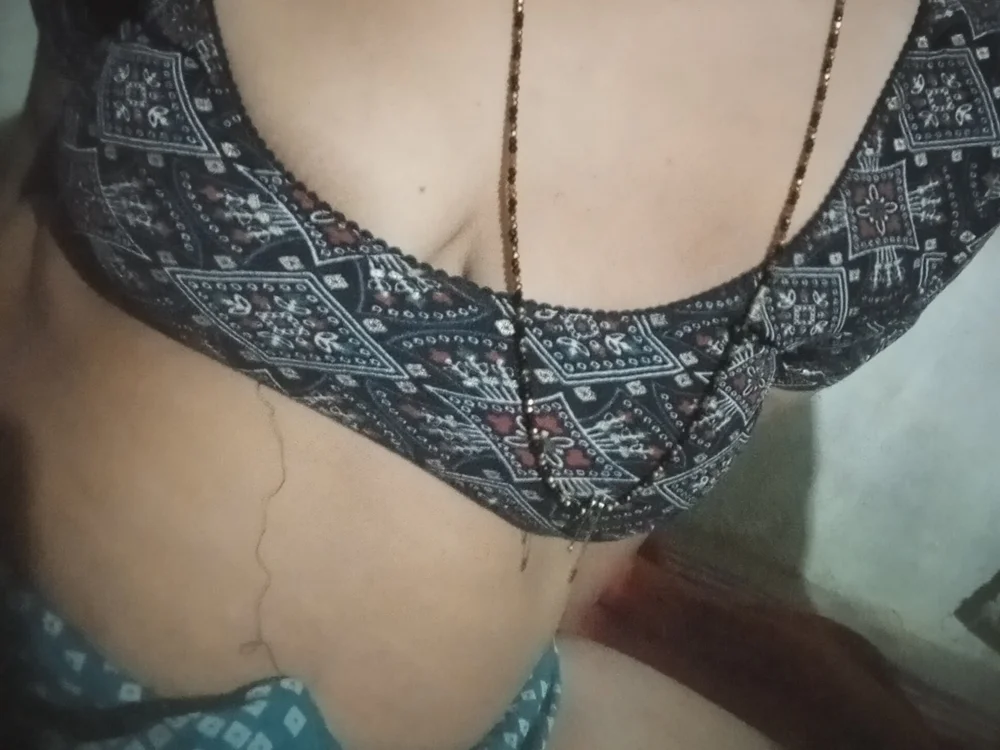 Offline chatovací místnost bhabi7333