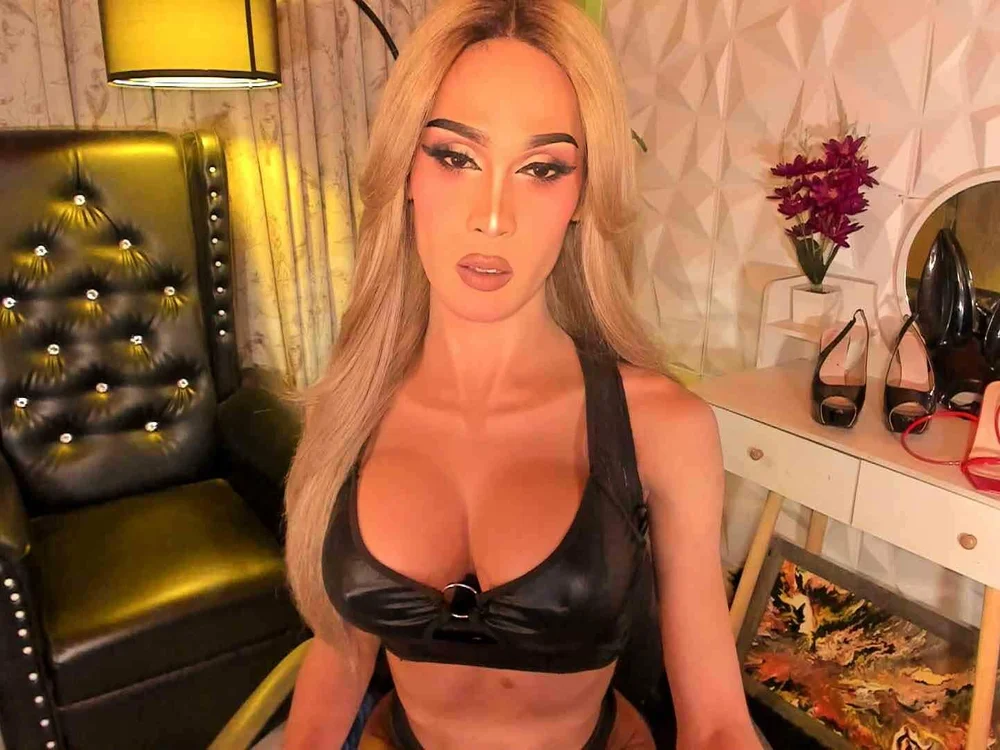 ImpressiveCockBella's Offline XXX Chat