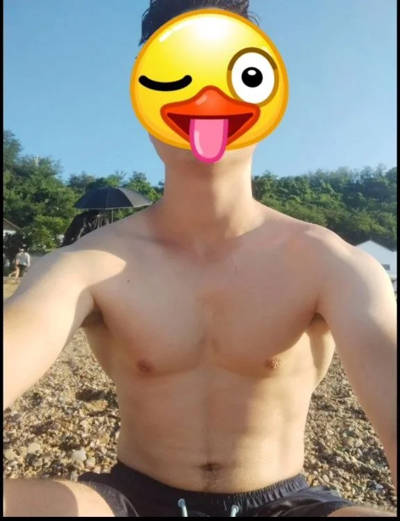 MrPine19 Offline XXX-chat