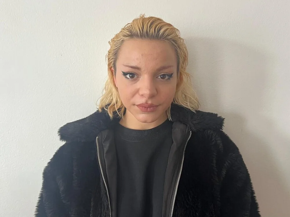 RheaduVall: офлайн-секс-чат