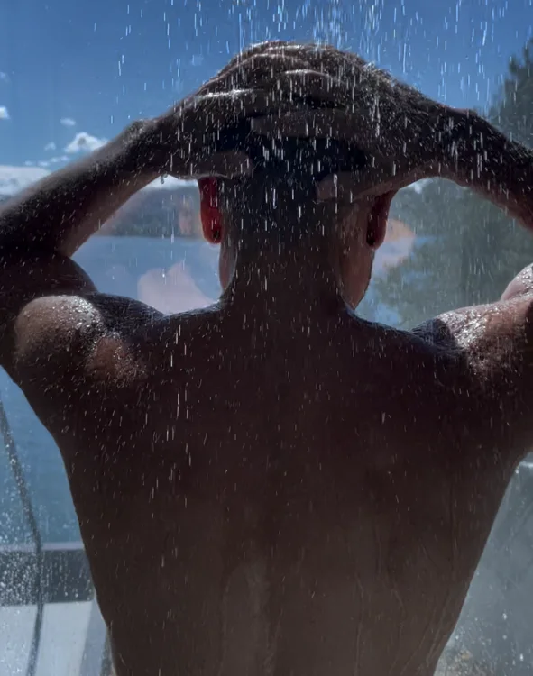 MikeSantoss1 离线XXX聊天