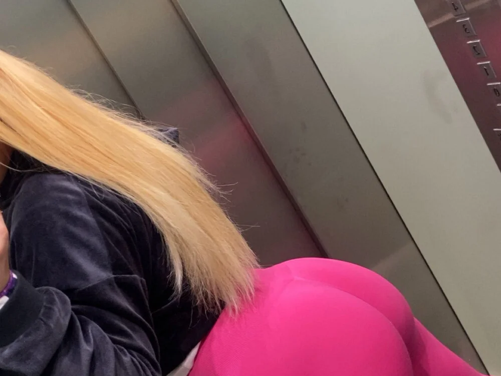 RuxyCatrina offline XXX-chat