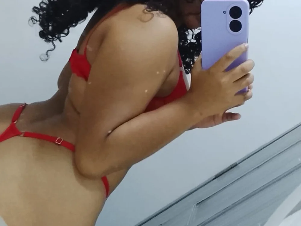 candy18_ho Offline XXX Chat