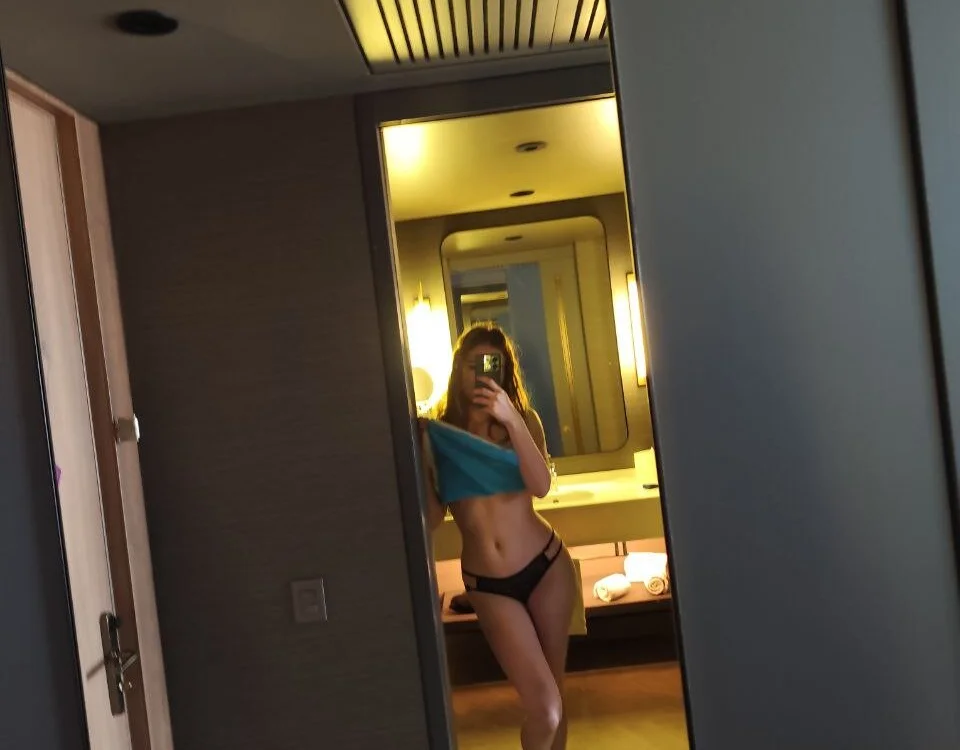 Офлайн-чат XXX NicoleCut