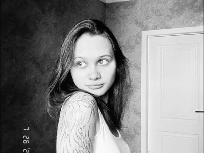 MELISSEIA - Girl 