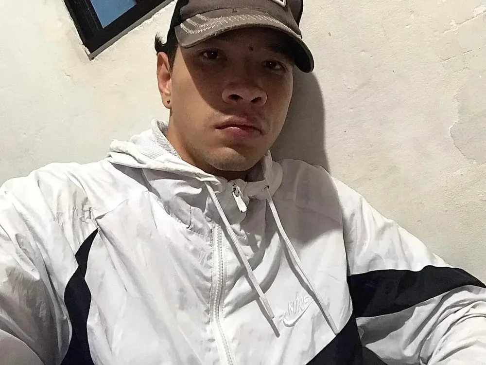 Alexis_Torres' Offline Chat Room