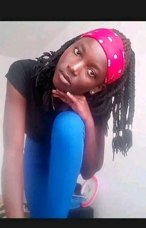 sweett_berries' Offline XXX Chat