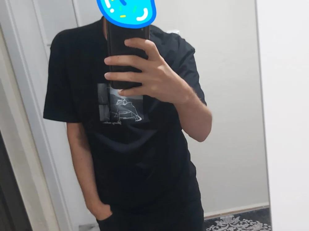 danny_2121 Adlı Modelin Çevrimdışı XXX Sohbeti