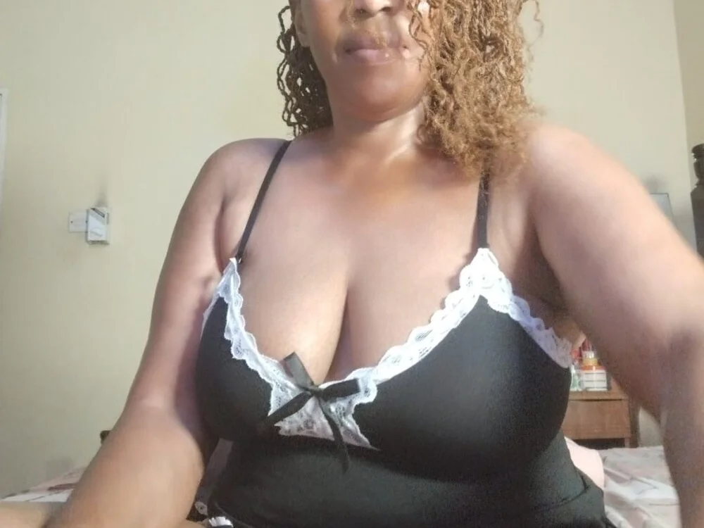 joyy_love's Offline XXX Chat