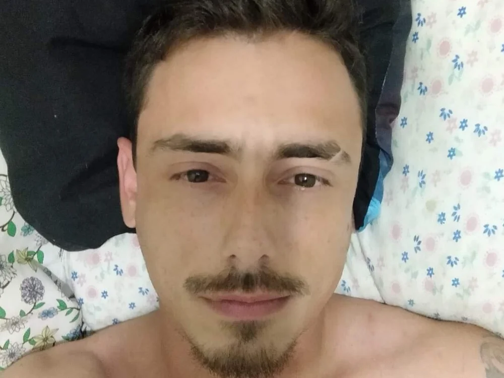 Arthur_safadao34's Offline XXX Chat