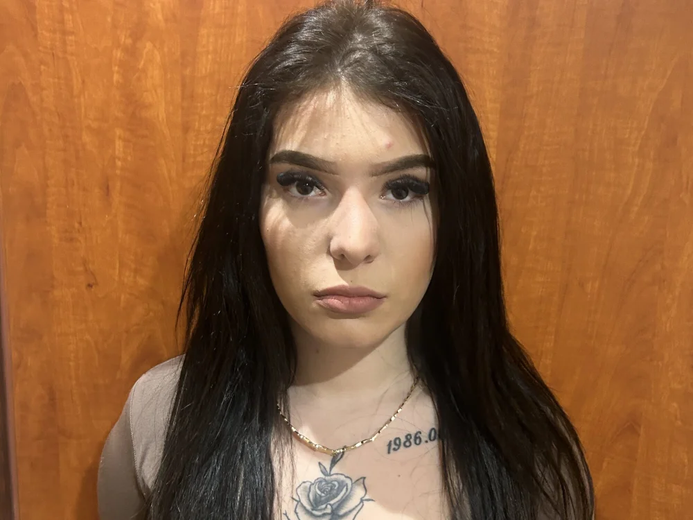 Lexy_Grace18's Offline Chat Room