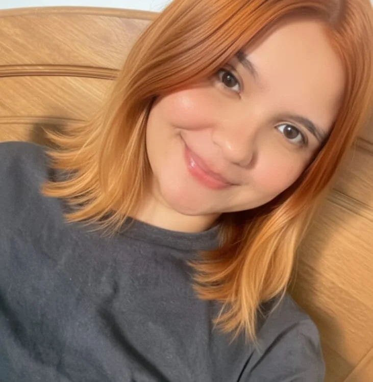 CamiilaPink's Offline Chat Room