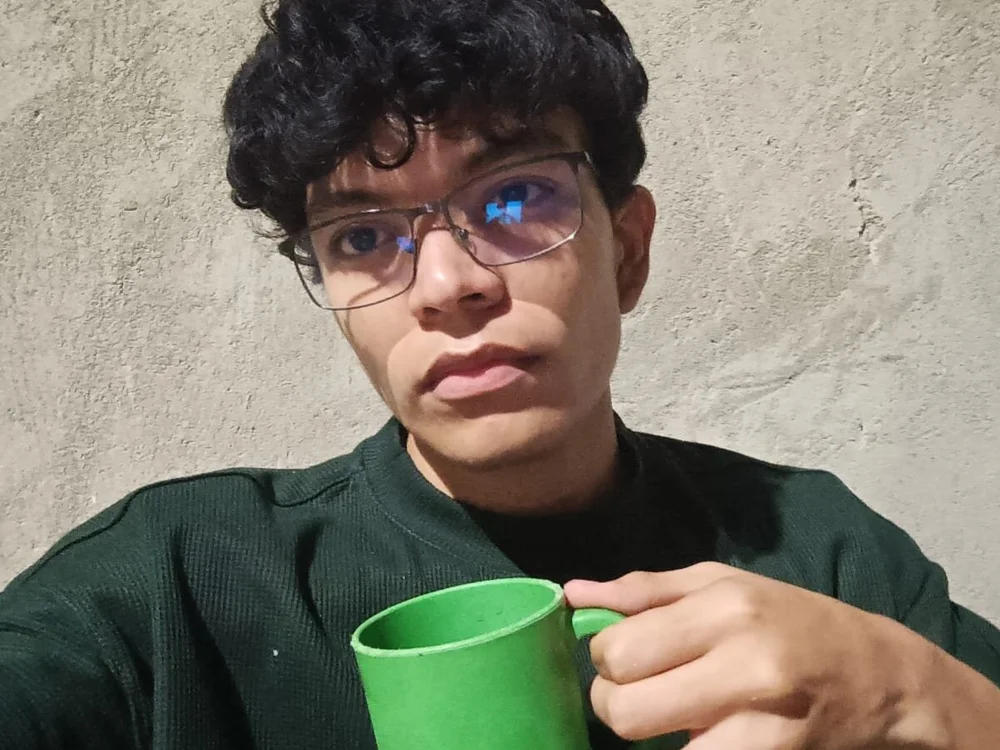 white_boy78 Offline XXX-chat