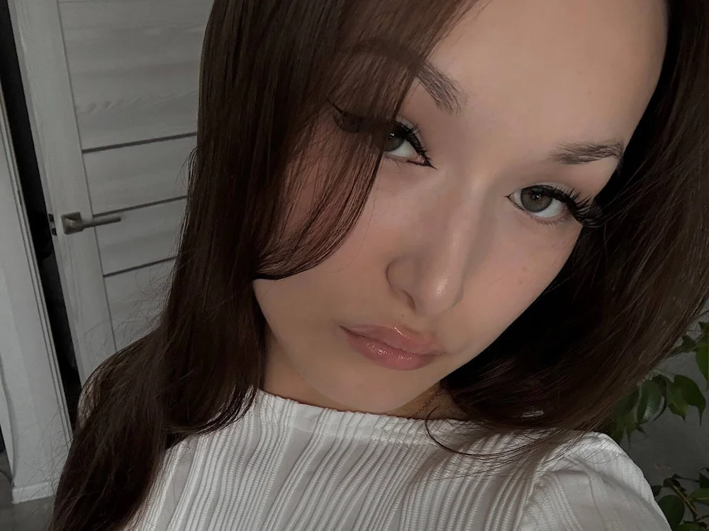 FridaZeaglerのオフラインXXXチャット