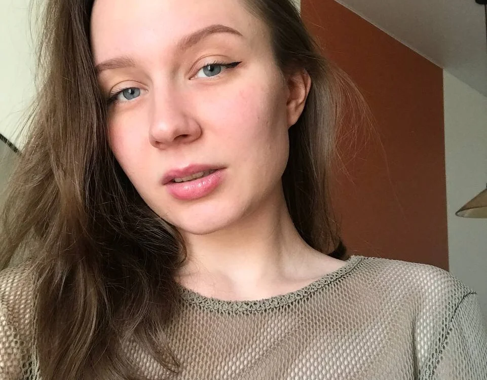 elisa_dikot offline chatrum