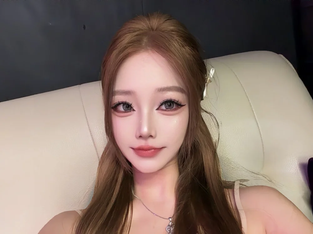 JYY-001's Offline XXX Chat