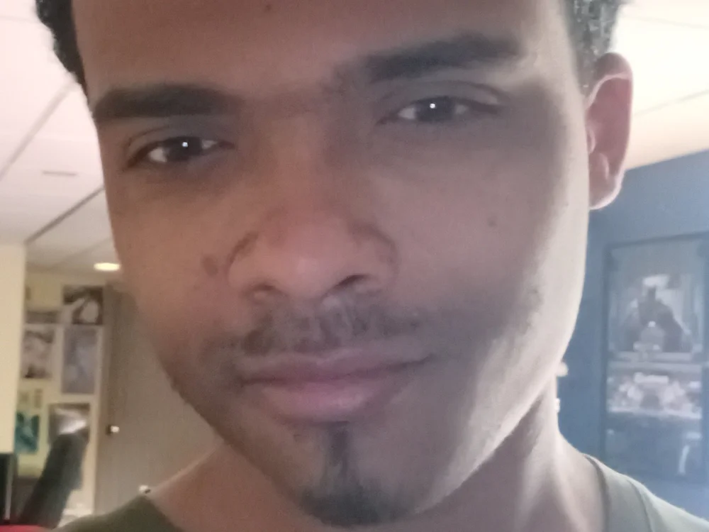 dashawnwalker00's Offline Chat Room