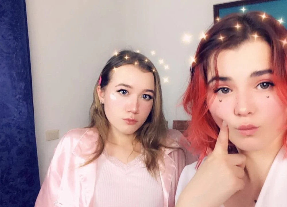 aKinkyBabes' Offline XXX Chat