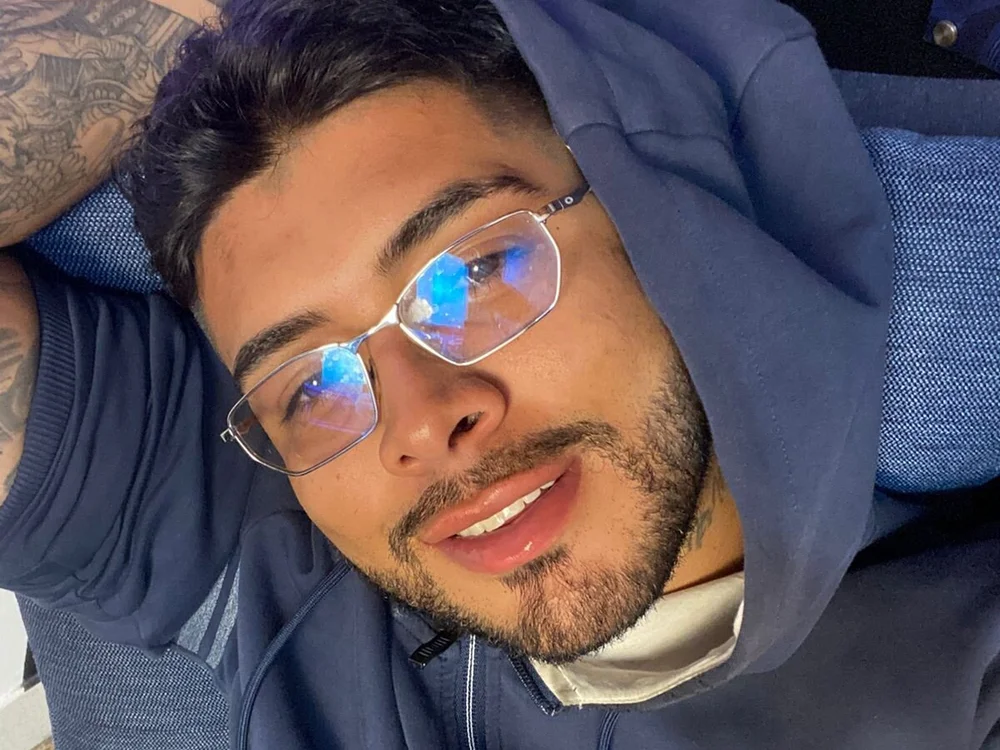 Im_Axiel Live XXX-chat