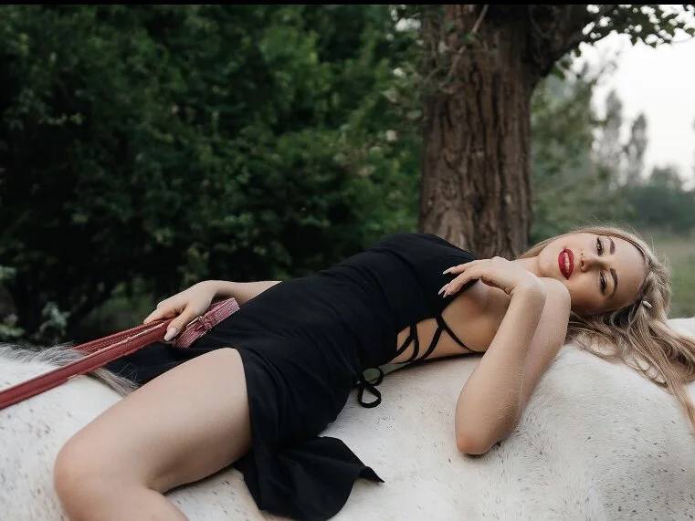 Chat XXX offline de Erica_Grace